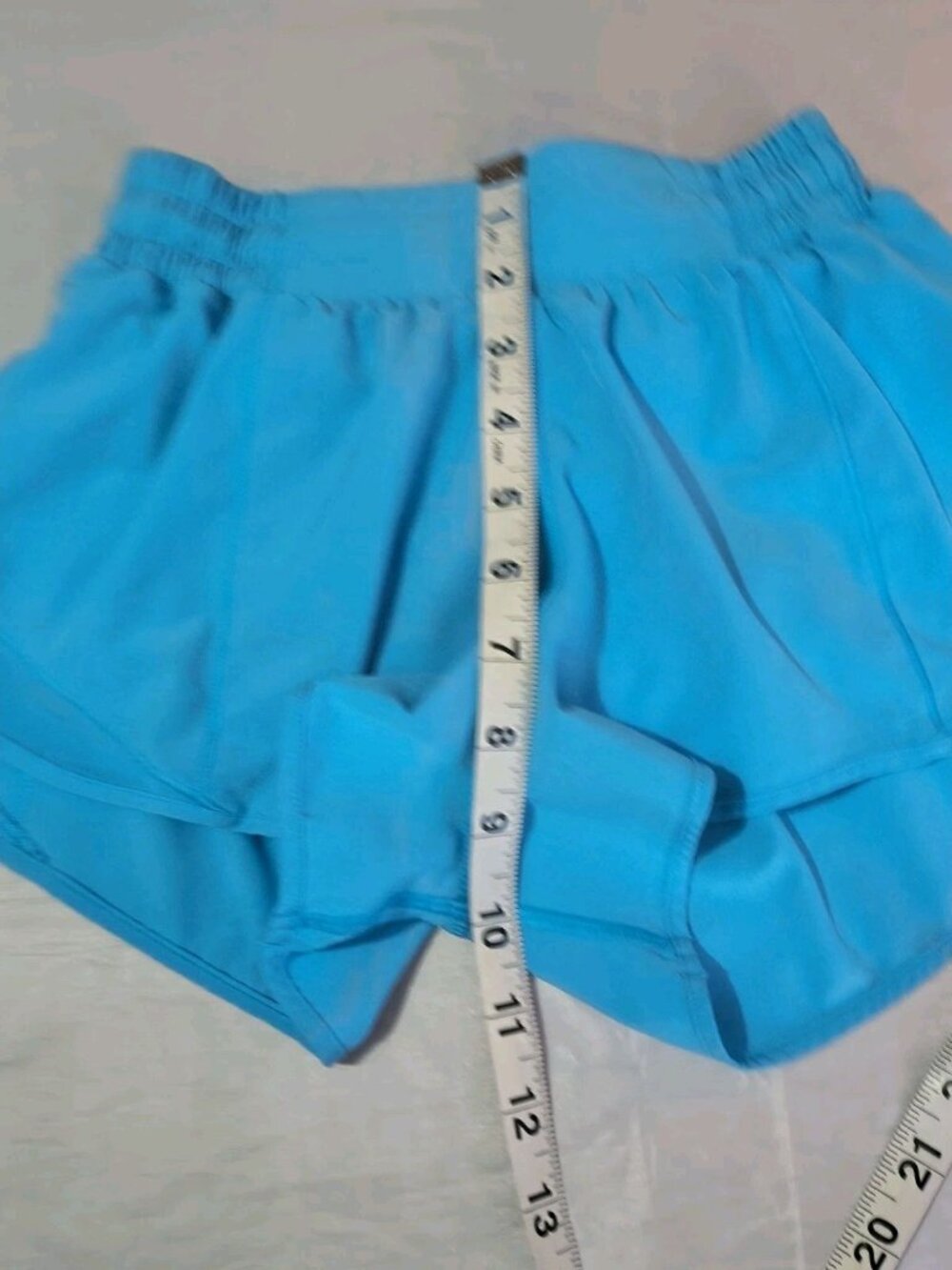Lululemon SIZE 2 Hotty Hot LR low rise 2.5” athletic shorts in blue - Picture 12 of 13